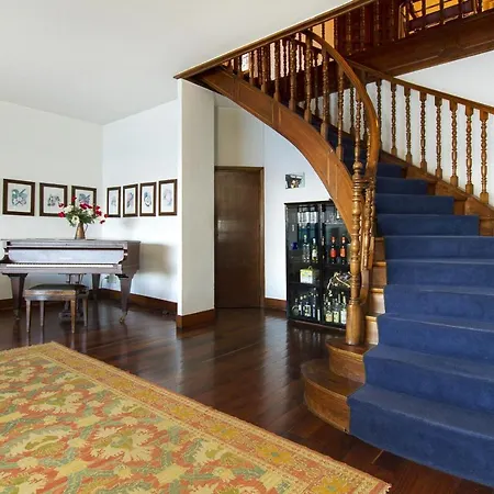 Ispra Villa Sleeps 10 With Wifi イスプラ